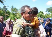 Kasad Dampingi Presiden RI Pastikan Akses Warga Pascagalodo di Sumatera Barat Pulih