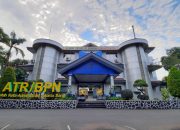 Layanan PELATARAN Tetap Ramai di Bulan Ramadan, Warga Jakarta Barat Urus Sertipikat Tanah di Akhir Pekan