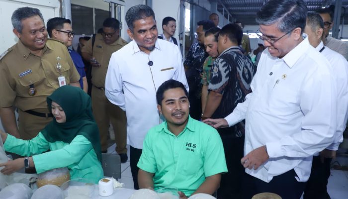 Menaker Turun Tangan, Perusahaan di Semarang Janji Lunasi Sisa THR Pekerja