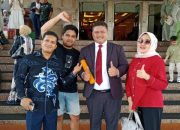 Jadi Momen Berkesan, Taufik Hidayat Nasution Wisudawan Magister Hukum Konsentrasi Hukum Kesehatan Apresiasi STHM