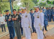 Pangkorpasgat Pimpin Upacara Pemakaman Marsda Wahyu Hidayat di Taman Makam Bahagia TNI AU Jatisari Kota Bekasi