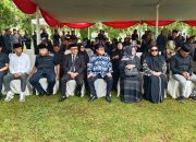 ‎Gubernur Sulawesi Barat Suhardi Duka Hadir di Pemakaman Salim S Mengga