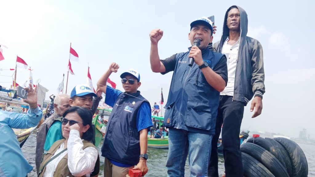 HUT KNTI Ke-17 di Jakarta Utara Perkuat Perjuangan Nelayan, Dewi Kartika dan Dani Setiawan Soroti Ancaman Pembangunan Pesisir
