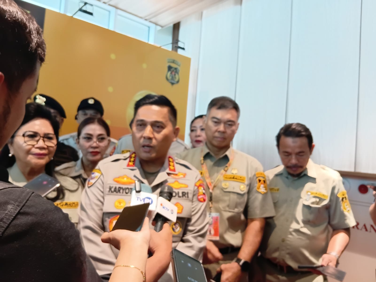 Kabaharkam Hadiri Munas IV KBPP Polri