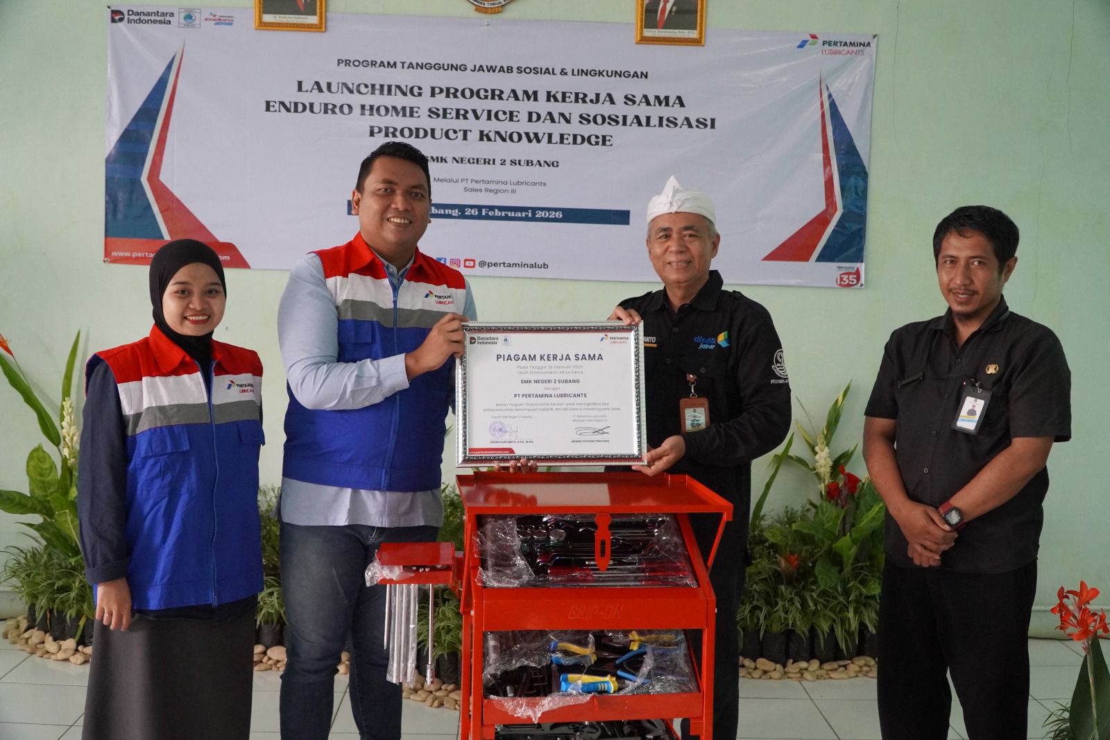Pertamina Lubricants Perkuat Sinergi Pendidikan Vokasi melalui Launching Program Enduro Home Service di Dua SMK di Subang