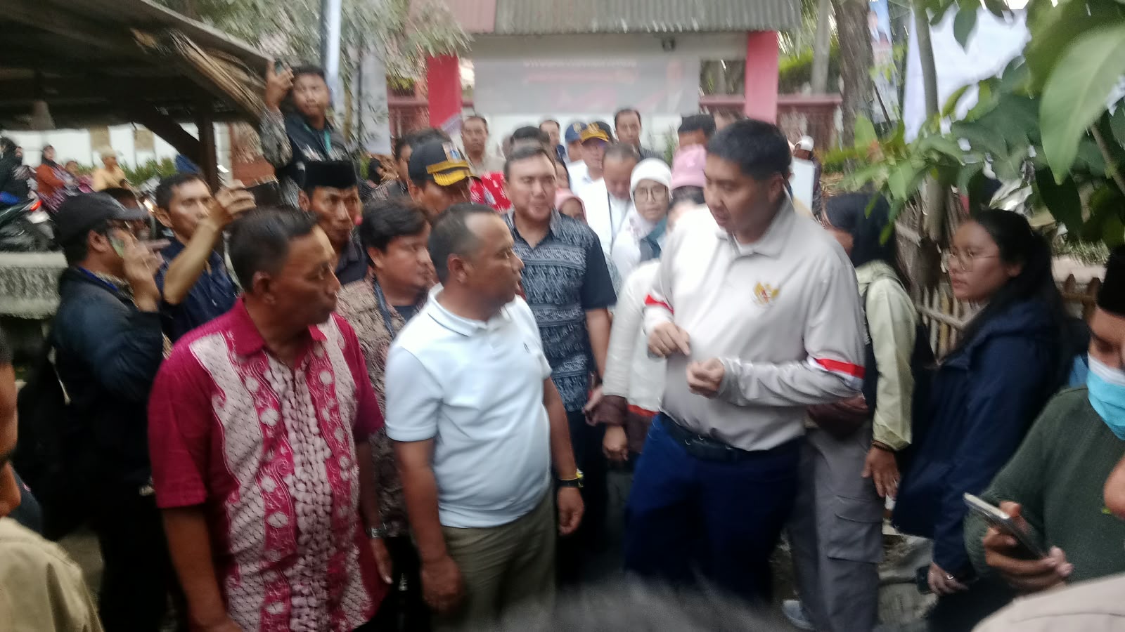 Menteri PKP Maruarar Sirait Temukan Rumah Tak Layak Huni di Rorotan, Warga Dapat Bantuan BSPS